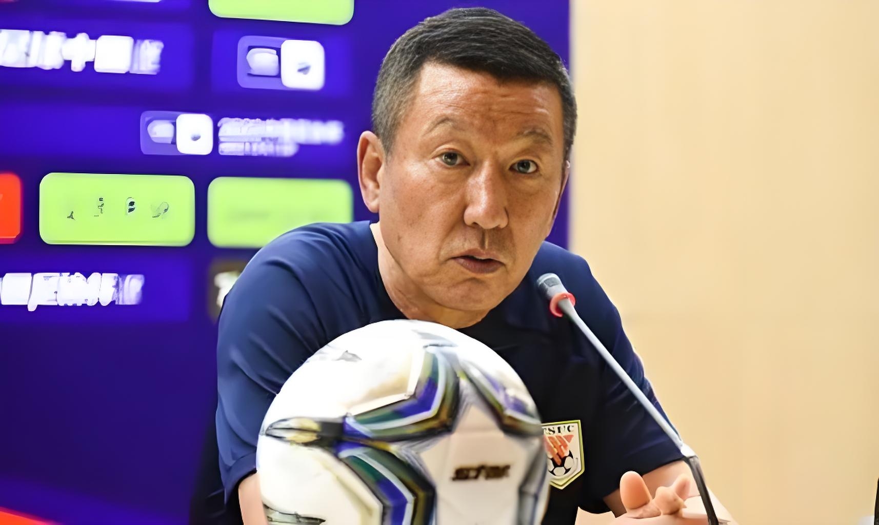 包含山东泰山换帅！崔康熙下课，新帅人选曝光的词条