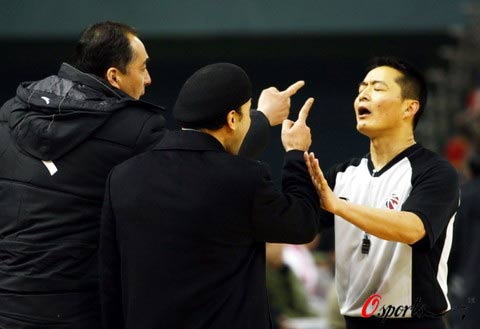 关于电子裁判试点：CBA测试自动判罚系统的信息