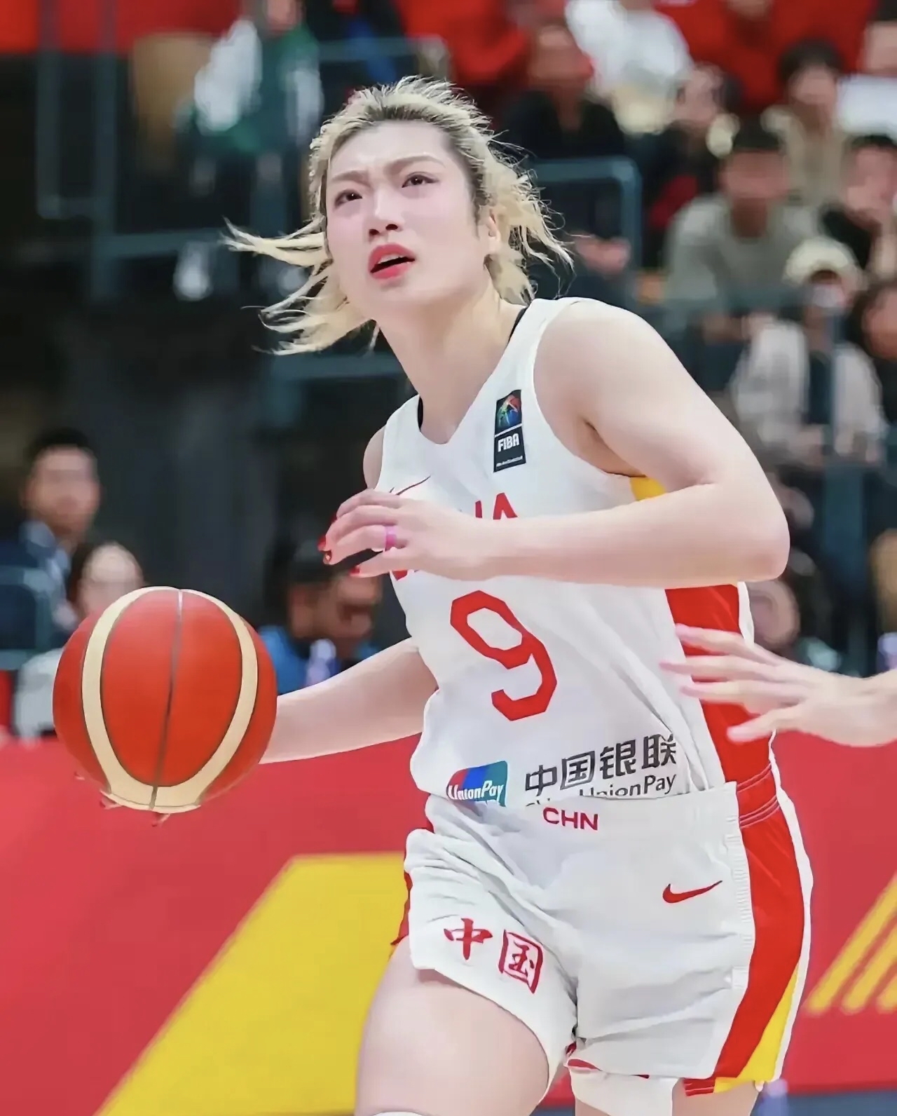 包含女篮WNBA球员增多：对国家队的影响的词条