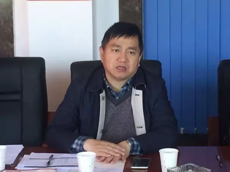 包含体教结合困境：学生球员如何平衡学业与训练？的词条
