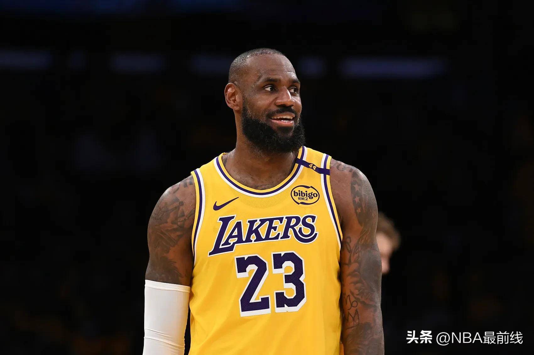 NBA今日战报：詹姆斯关键三分绝杀的简单介绍