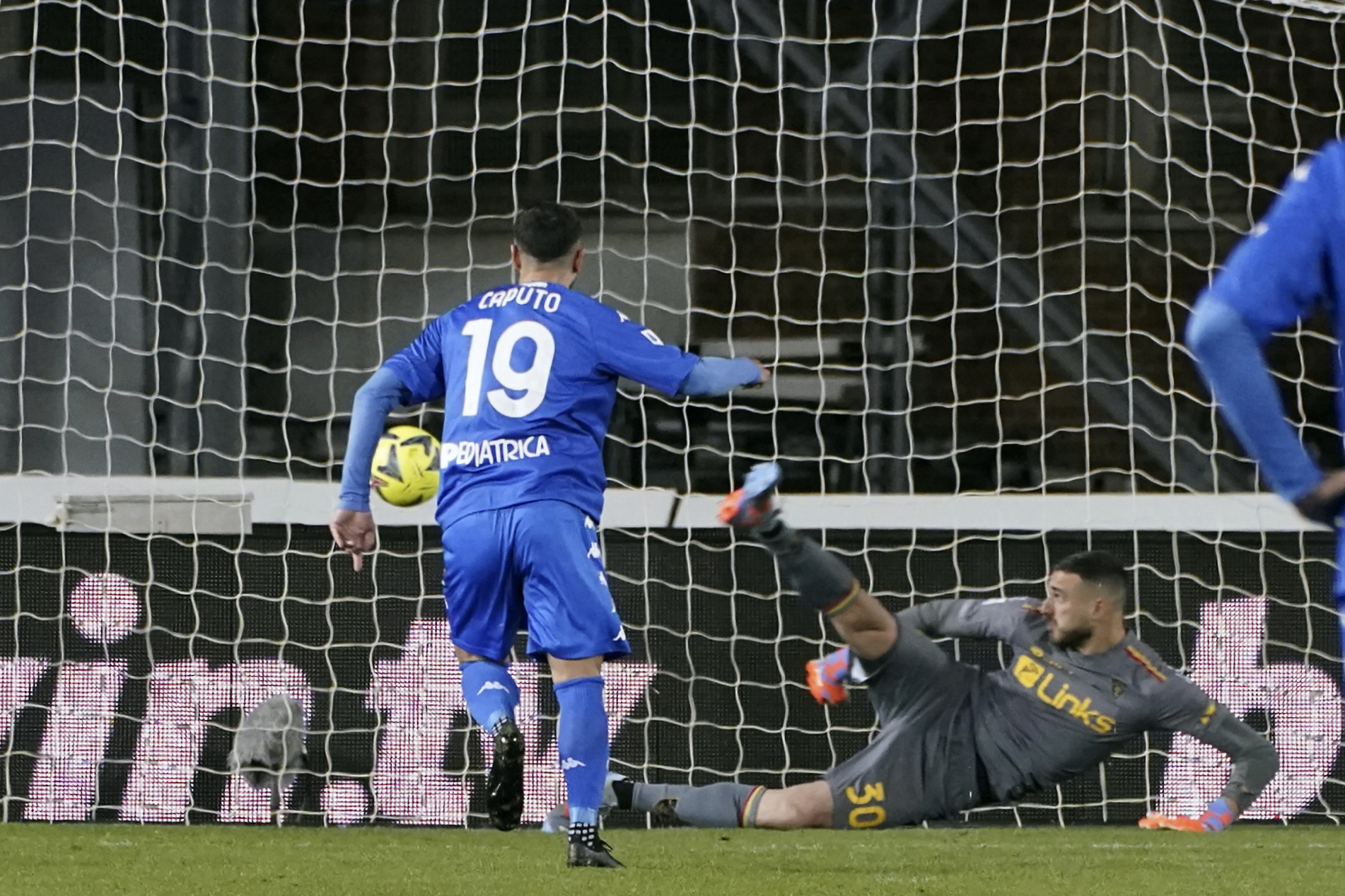 意甲十大经典进球回顾 意甲十大经典进球回顾