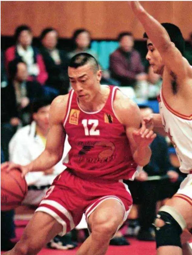 篮球成为第一运动？中国年轻人更爱打篮球