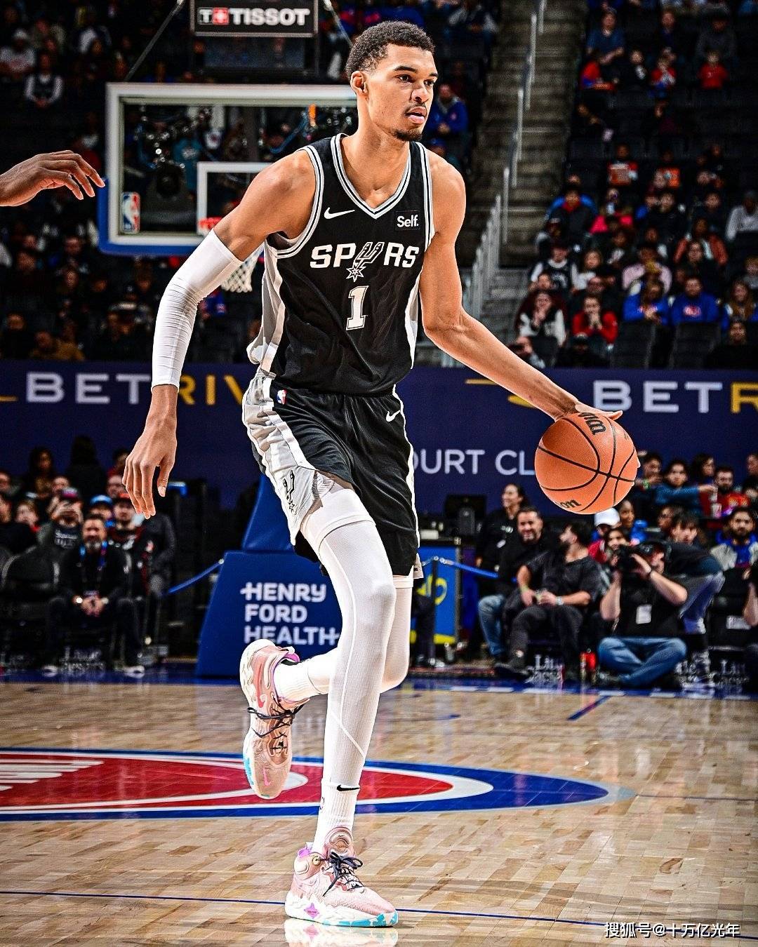 九游体育官网-包含文班亚马首秀惊艳，马刺大胜雷霆，新秀砍30+10的词条